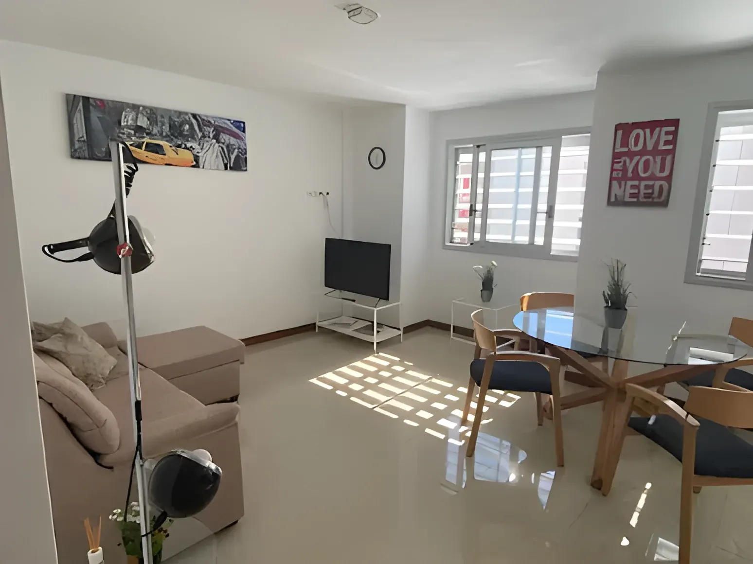 Salón luminoso del apartamento en Santa Cruz de Tenerife